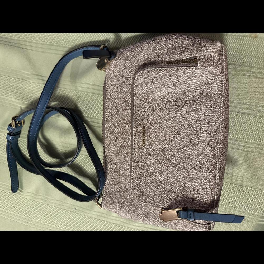 Calvin Klein Stylish Tan Crossbody Handbag